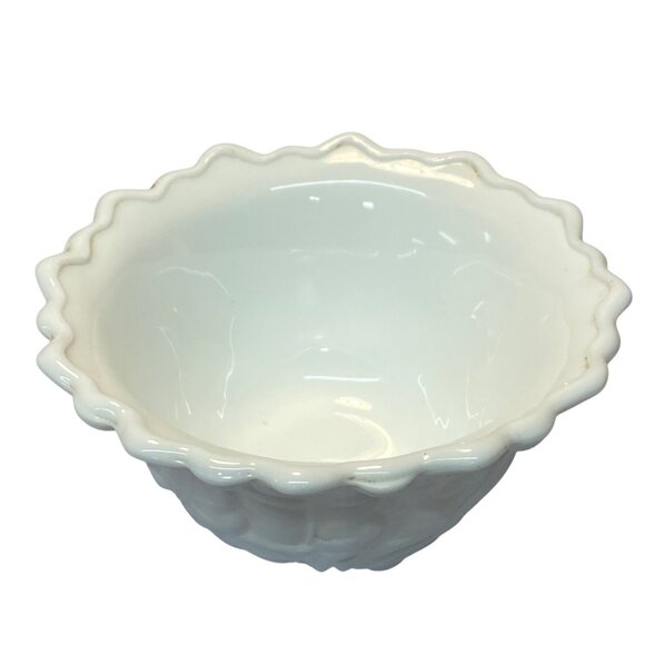 Vintage Wild Rose Milk Glass Indiana Glass Fruit Cocktail Bowl Collectible Home - Picture 2 of 8